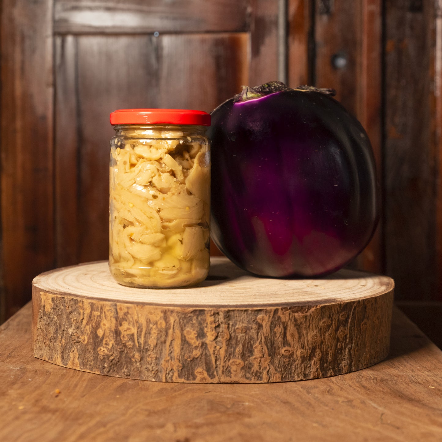 Sliced ​​aubergines in raw oil