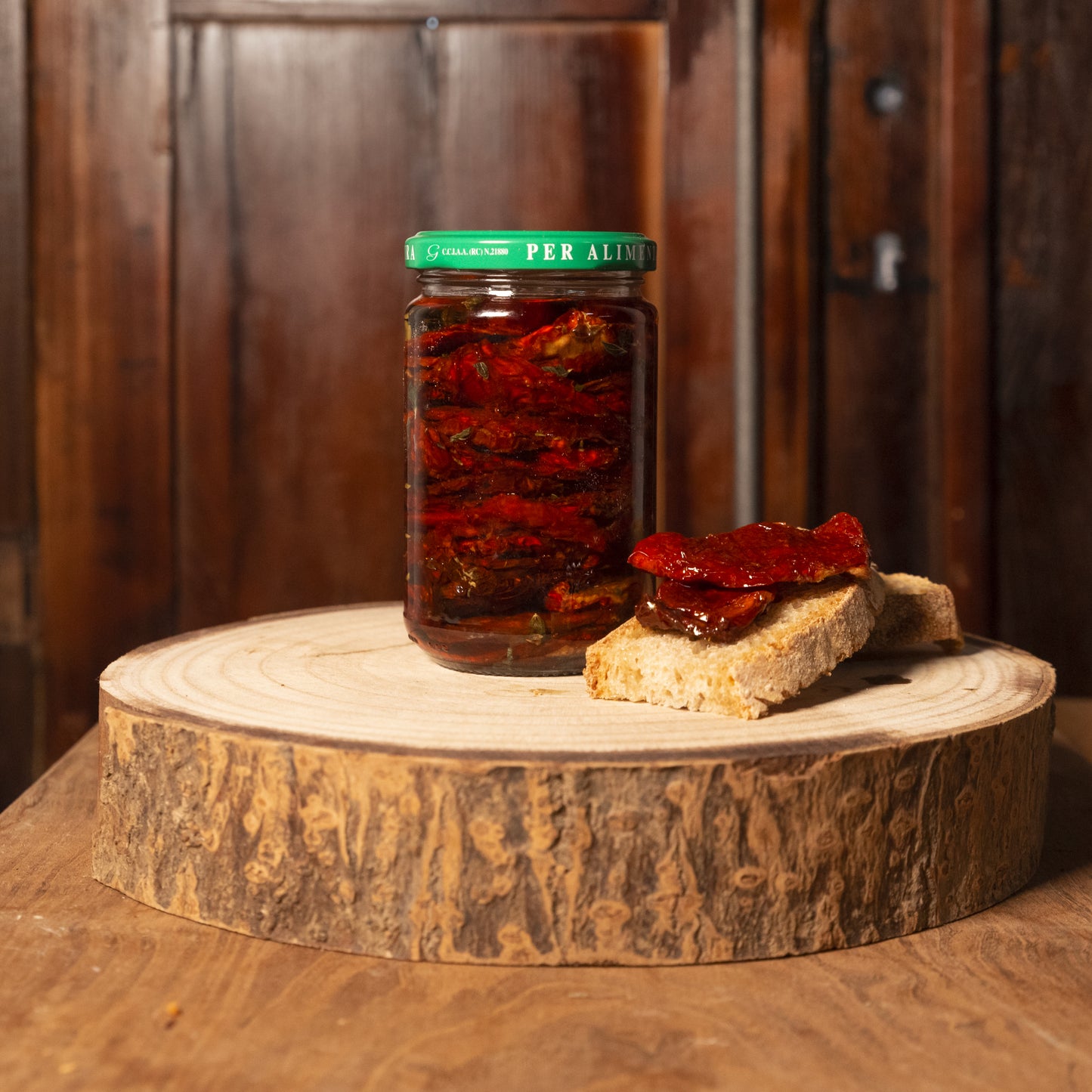 Sun-dried tomatoes in oil